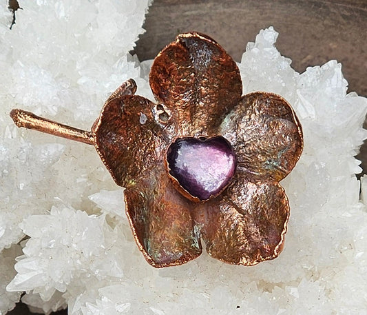 Handmade Hellebore and Lepidolite Heart Copper Necklace – A Talisman for Protection, Renewal, and Emotional Balance